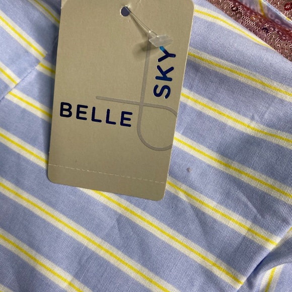 Off The Shoulder Blouse - Picture 6 of 6